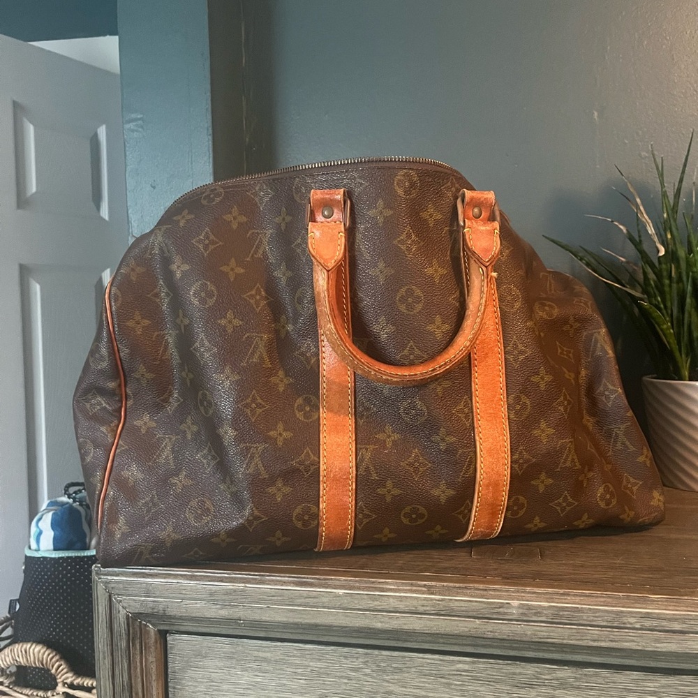 Vintage weekender bag!